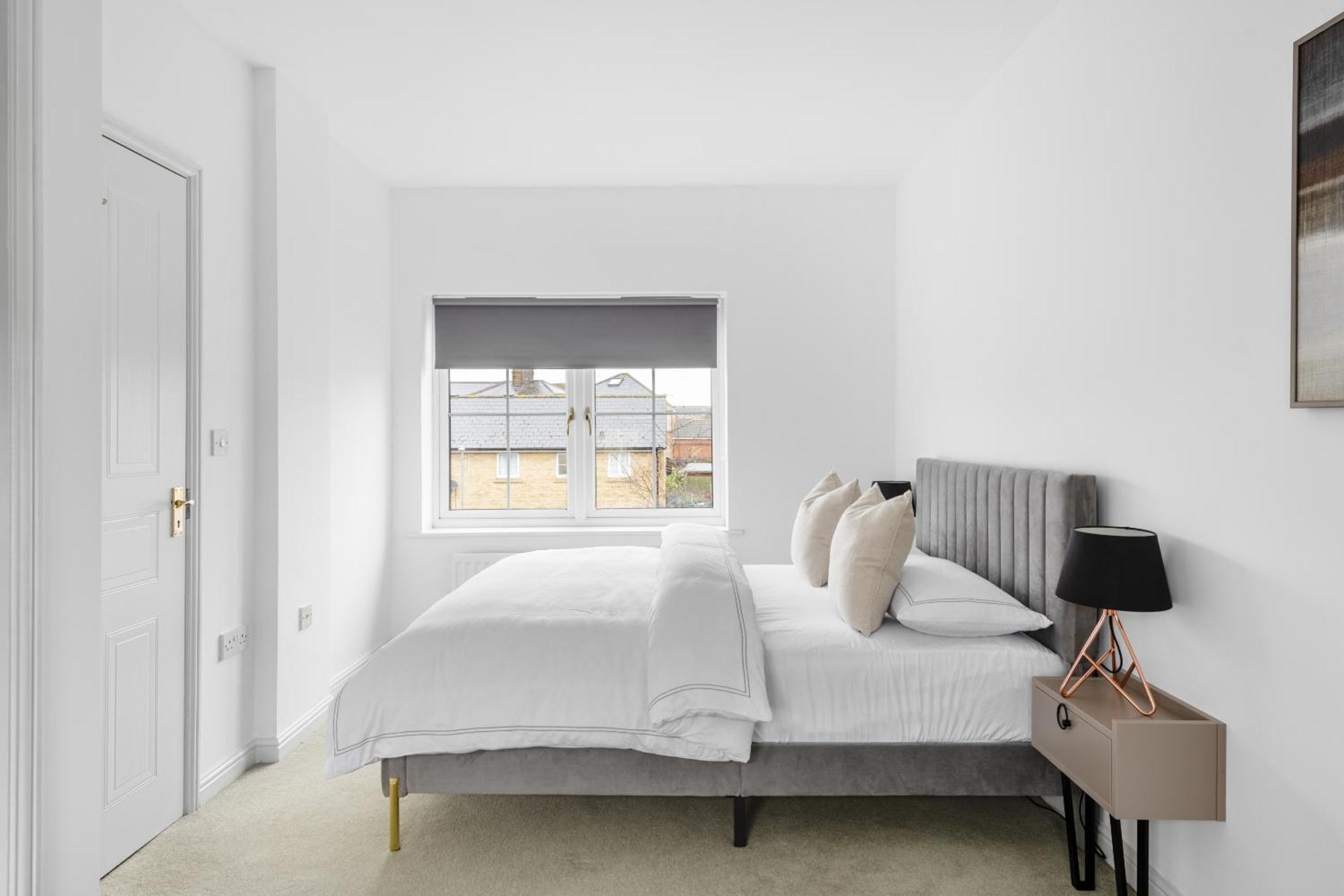 Luxurious 3 Bed House With Free Parking, Close To The Train Station & Town Braintree Exterior foto
